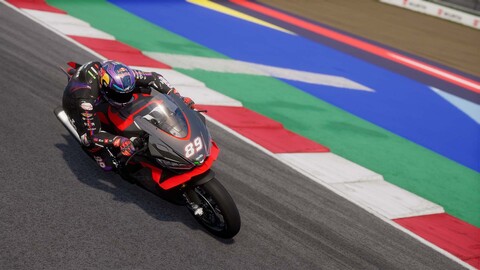 10928-motogp-26-nintendo-switch-4